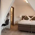 Szálloda Ravene 3*