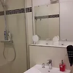 Ravene Hotel