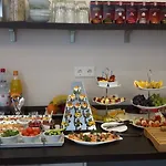 Ravene Hotel