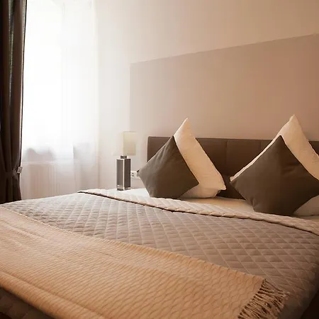 Hotel Ravene