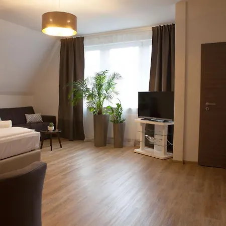 Hotel Ravene 3*